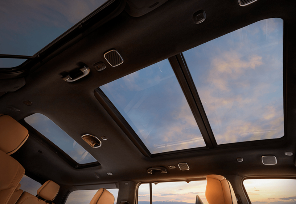 Jeep Grand Wagoneer 2023